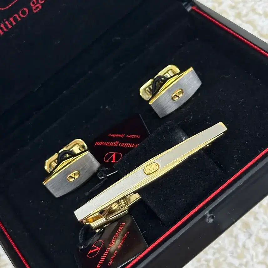 [BUNJANG] Valentino Tie Pin and Cufflinks Set / 발렌티노  넥타이핀, 커프스링크 세트