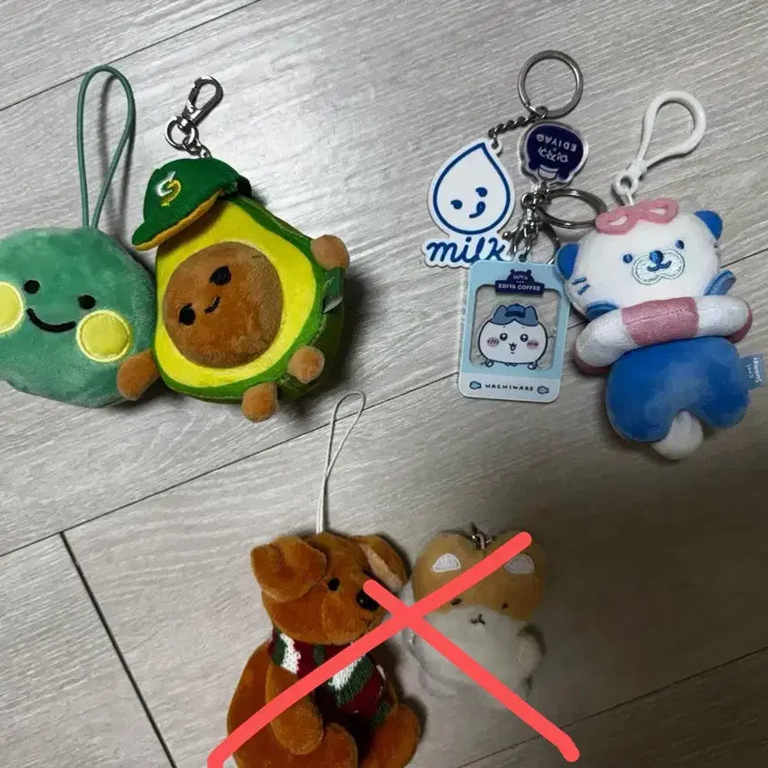 [BUNJANG] Kado Subway Charm & Ediya Monjalki Hachiwale Charm Set / 키링 판매 (써브웨이 카도/이디야 먼작귀 하치와레)