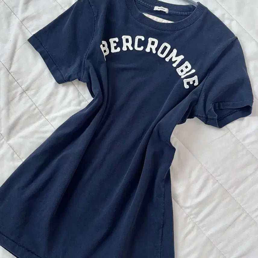 [BUNJANG] Abercrombie & Fitch Short Sleeve T-Shirt Navy S / 아베크롬비 반팔 티셔츠 네이비 s