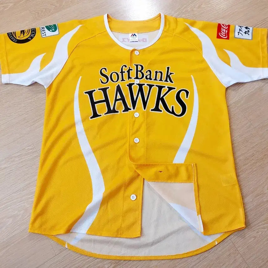 [BUNJANG] Majestic SoftBank Hawks Baseball Uniform - Large / 마제스틱 소프트뱅크 호크스 유니폼 L
