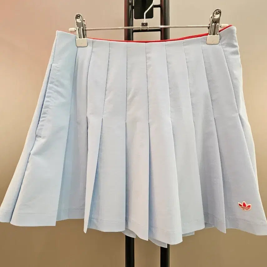 [BUNJANG] Adidas Originals Pleated Mini Skirt Sky Blue Size 26 / 아디다스 오리지널스 플리츠 미니스커트 스카이블루 26사이즈