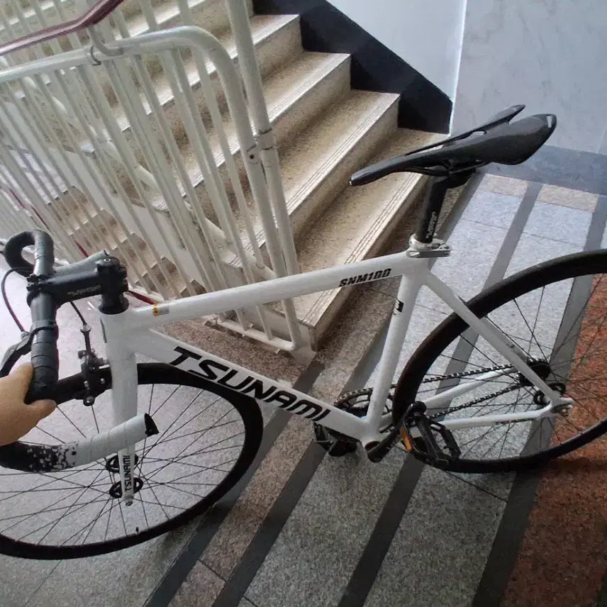 [BUNJANG] Tsunami SNM100 Bicycle White / 쓰나미 SNM100 픽시 자전거 화이트