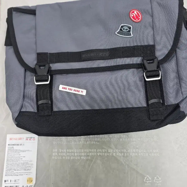 [BUNJANG] BTS Jungkook x Samsonite Red Collaboration Messenger Bag / 방탄소년단 정국과 쌤소나이트 레드가 협업한 메신저 백