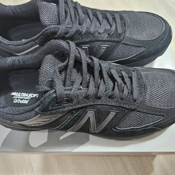 [BUNJANG] New Balance 990v5 Made in USA Triple Black Sneakers (285) / 뉴발란스 990v5 메이드 인 USA 트리플 블랙 285사이즈
