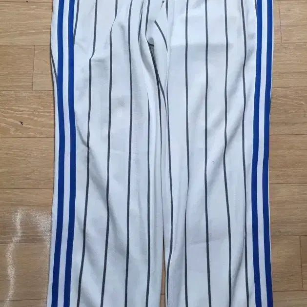 [BUNJANG] Stripe Training Pants / 32.야구.스트라이프 트레이닝 바지 16.길이 108cm