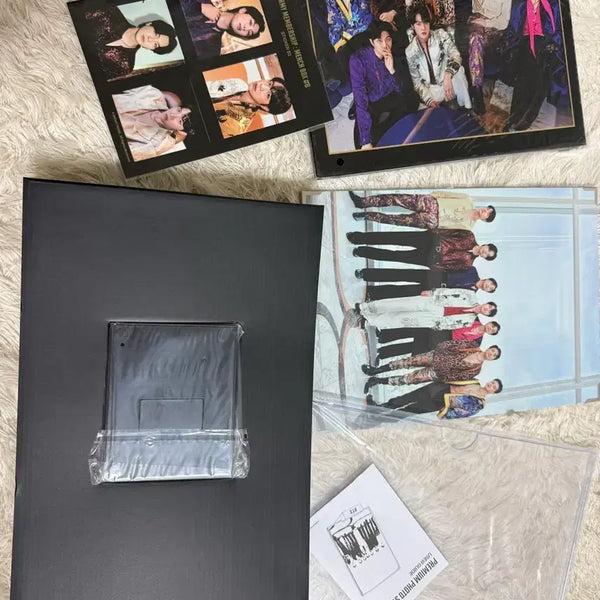 [BUNJANG] BTS ARMY Membership Merch Box #8 Photocard & Stand Set / 방탄소년단 ARMY 멤버십 머치박스 #8 포토카드 및 스탠드