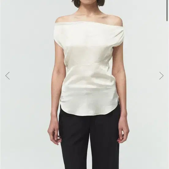 [BUNJANG] Lea Silk Cowlneck Top Cream / Lea 르에 SILK COWLNECK TOP / CREAM