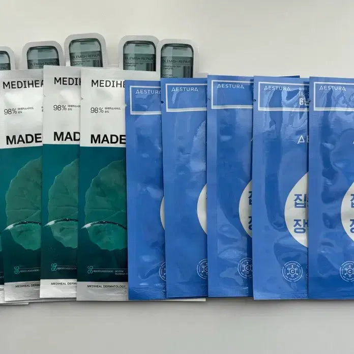 [BUNJANG] Mediheal Madecassoside Cica Mask Pack (10 pcs) / 메디힐 마데카소 사이드/에스트라 시카  마스크팩 10개(반값택배 무료)