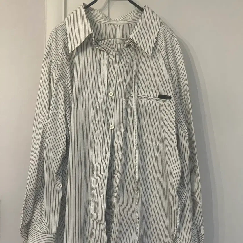 [BUNJANG] Stripe Pattern Shirt / 시스템