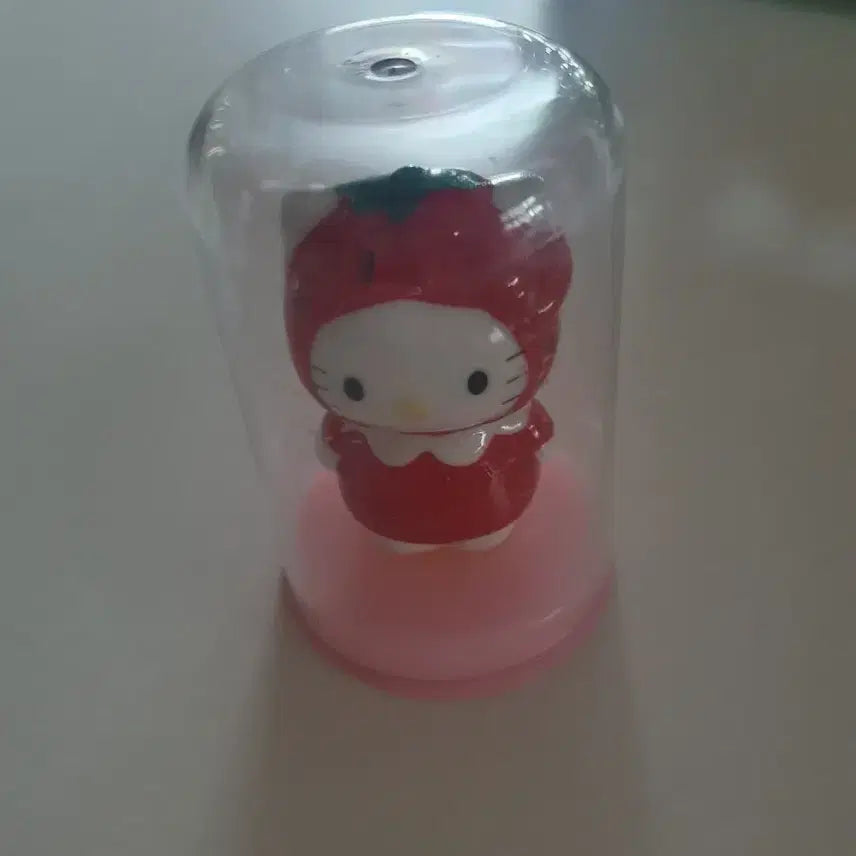 [BUNJANG] Vintage Hello Kitty Ceramic Strawberry Figure / 고전 헬로키티 도기 딸기 피규어