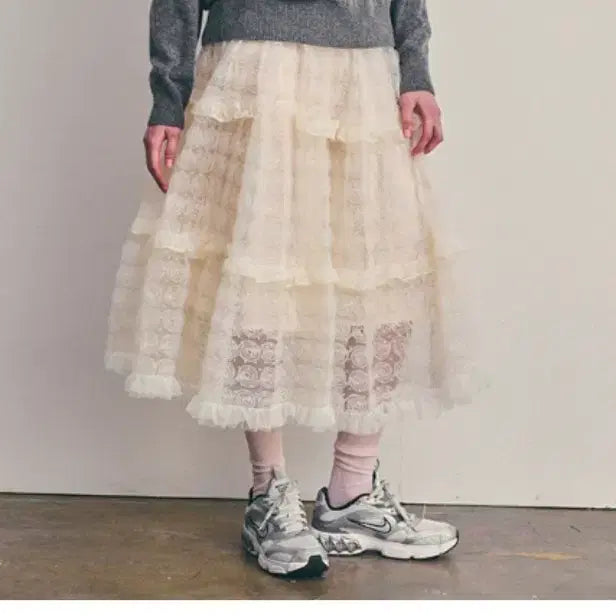 [BUNJANG] DEW E DEW E Blossom Mesh Skirt Ivory M / 새상품)DEW E DEW E 블라썸 메쉬 스커트 아이보리 M