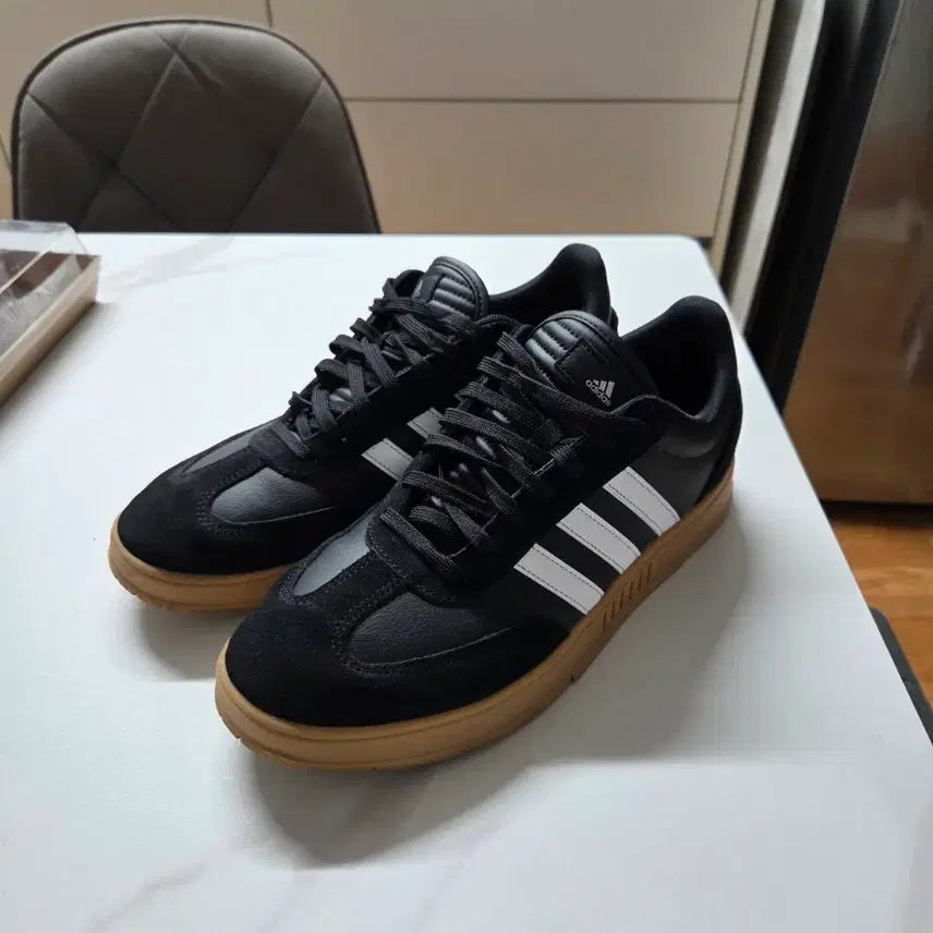 [BUNJANG] Adidas Running Shoes Sneakers / 아디다스 운동화 스니커즈