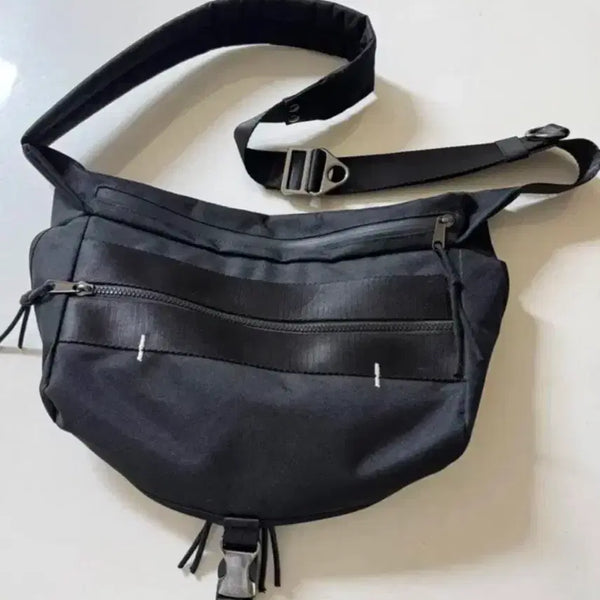 [BUNJANG] MaisonMined Biker Bag Messenger Bag Black / 메종미네드 바이커 백 메신저백