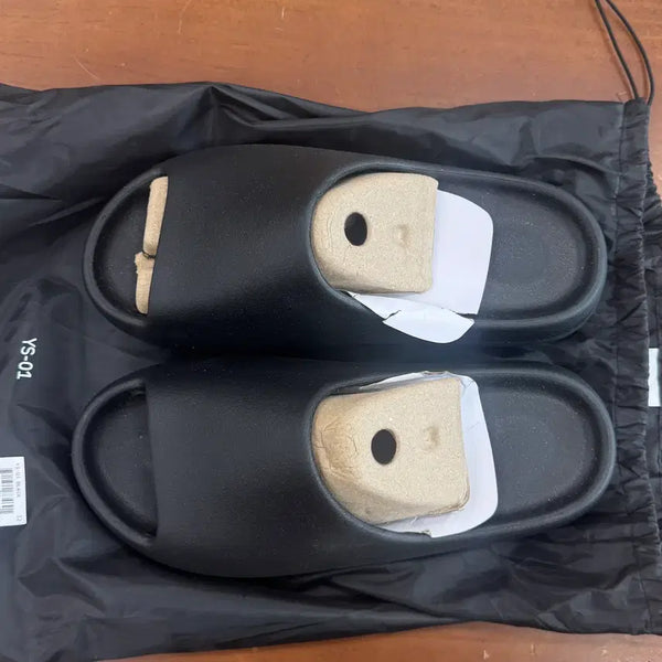 [BUNJANG] Adidas Yeezy Slide Black (US 12) / YEEZY (이지) 슬라이드 "블랙 (Black)" (12사이즈)