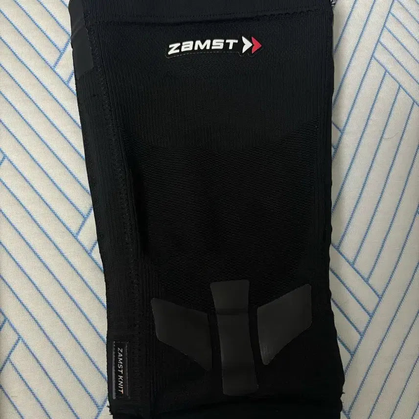 [BUNJANG] Zamst ZK-Motion Knee Brace LL / 잠스트 무릎보호대 ZK-Motion zk모션 LL사이즈