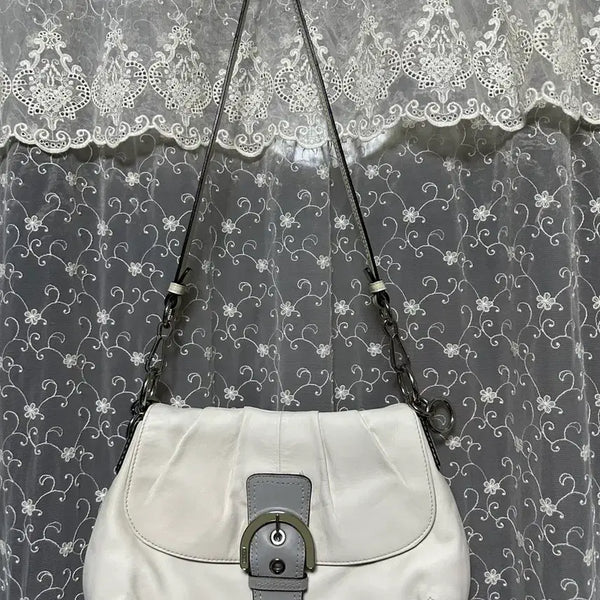 [BUNJANG] Coach Y2K Buckle Leather Shoulder Bag White / 코치 y2k 버클 레더 숄더백 화이트