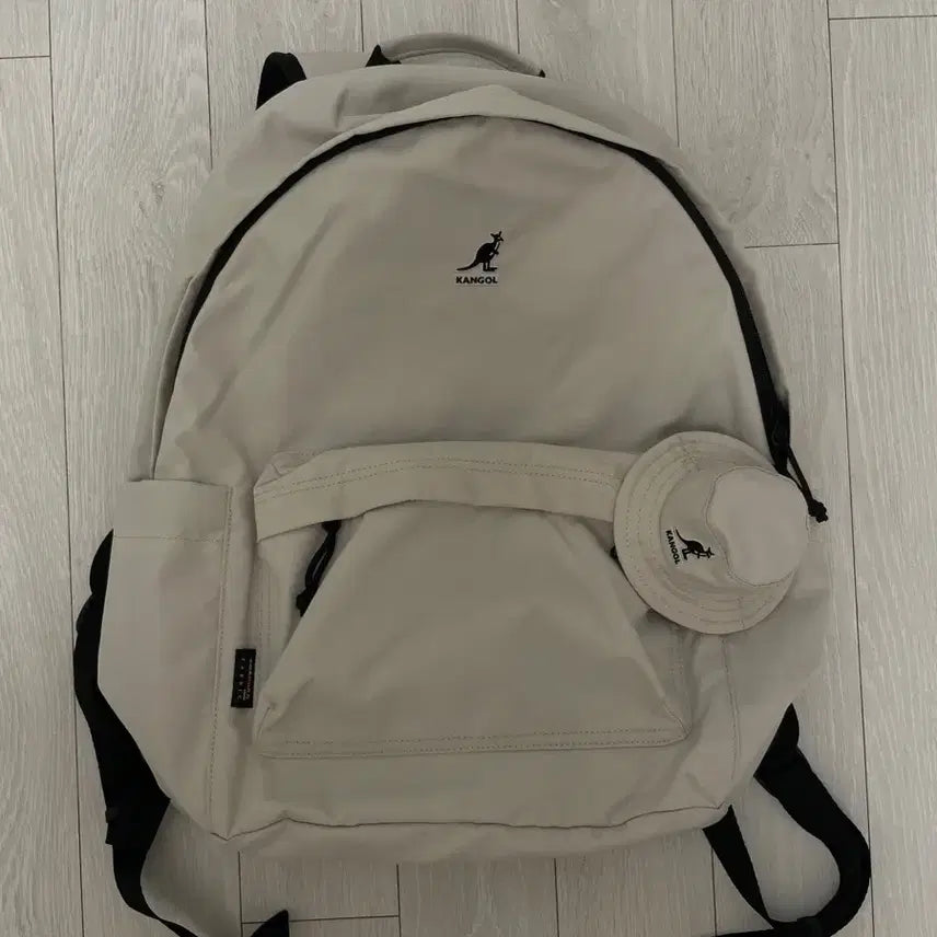 [BUNJANG] Kangol Ecru Backpack / (새상품) 캉골 백팩 에크루컬러