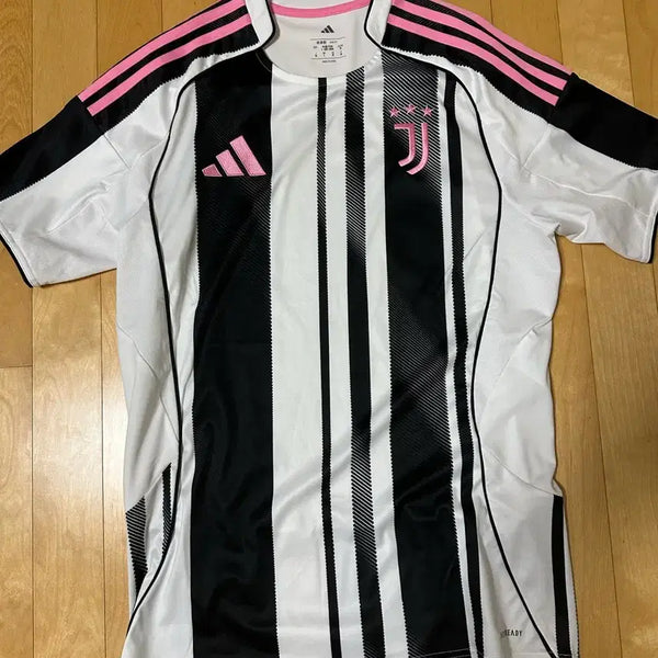 [BUNJANG] Adidas Juventus 22/23 Season Jersey / 아디다스 유벤투스 22/23 시즌 유니폼