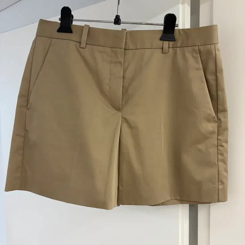 [BUNJANG] Theory Beige Shorts / 띠어리 반바지 theory short