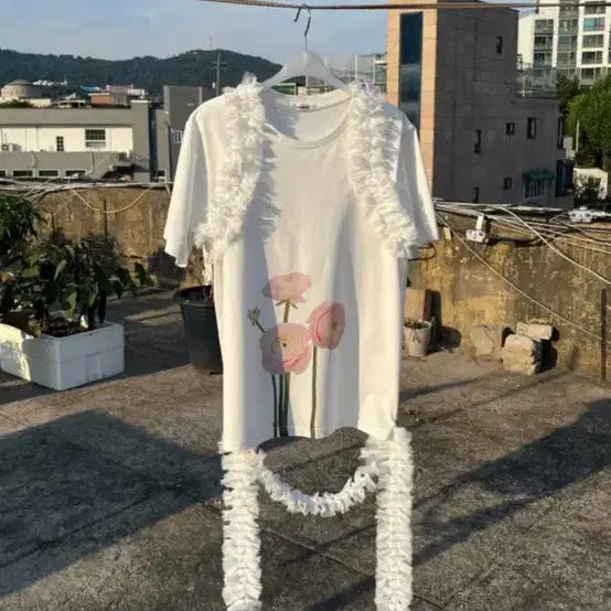 [BUNJANG] Tuming Ruffle Bouquet T-Shirt / Tuming 투밍 러플 부케 티셔츠