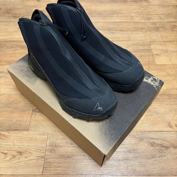 [BUNJANG] Roa Hiking Terry Black Size 40 / Roa hiking 로아하이킹 테리 블랙 40