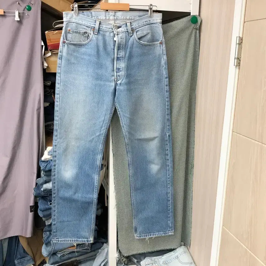 [BUNJANG] Levi's 501 Light Blue Vintage Jeans (1989 USA Made) / 80s 리바이스501 라이트블루USA 허리34 둘레84