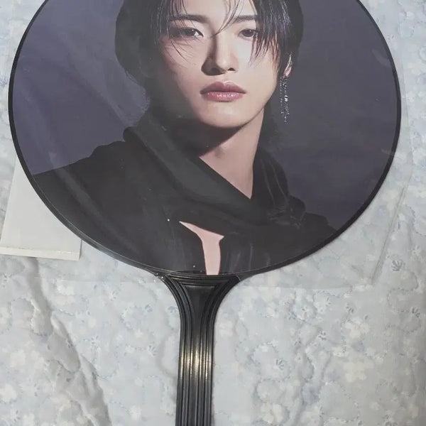 [BUNJANG] ATEEZ Seonghwa 2024 Official Image Picket Uchiwa / 에이티즈 성화 2024 공식 이미지 피켓 우치와 판매