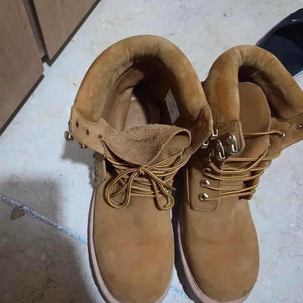 [BUNJANG] Kinch x My Name Is Peter Yellow Boots 280 / 킨치x마이네임이즈피터 옐로우 부츠 280