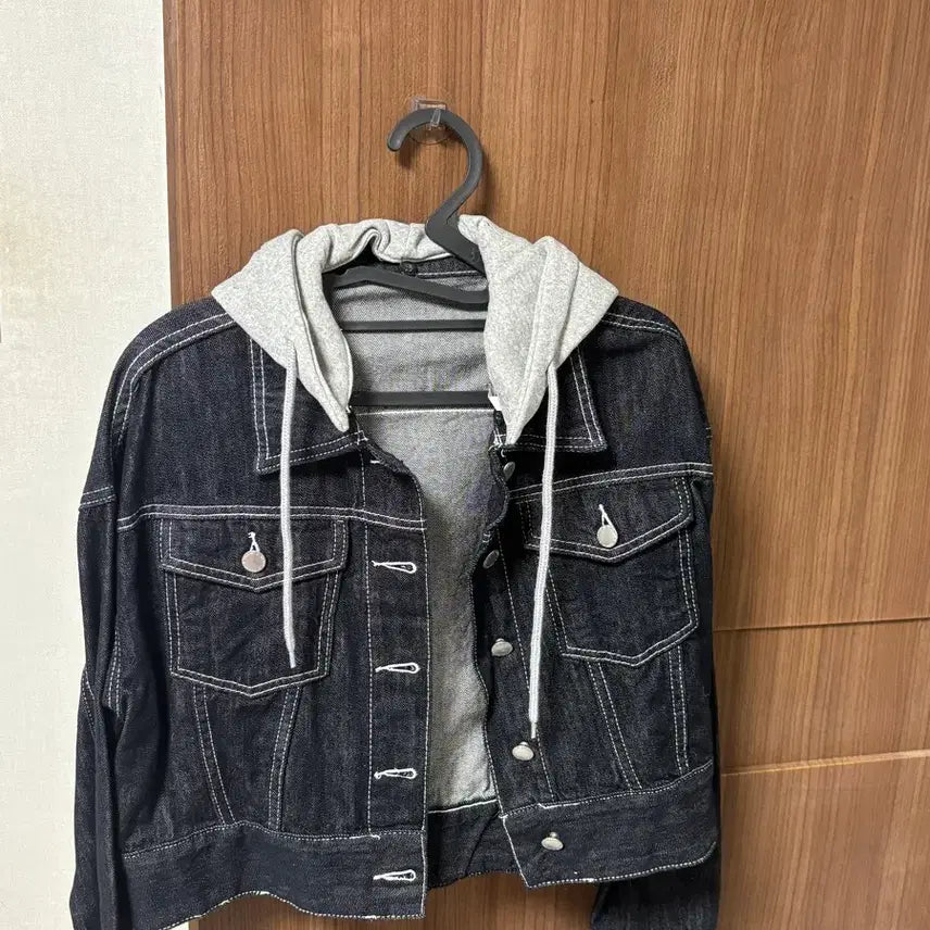 [BUNJANG] Denim Jacket with Detachable Hoodie / 여자 청자켓 팔아요