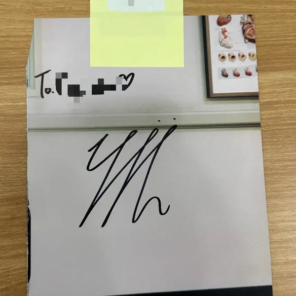 [BUNJANG] ITZY Ryujin Signed Album / 류진 싸인지 판매 있지