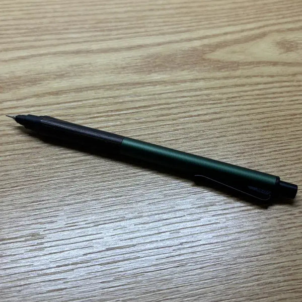 [BUNJANG] Uni Kurutoga Wood Green Mechanical Pencil / 유니 쿠루토가 우드 그린 샤프