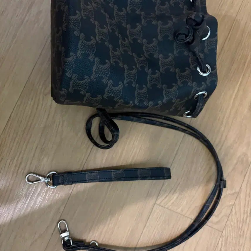 [BUNJANG] Celine Reform Bucket Bag / 샐린느 리폼백