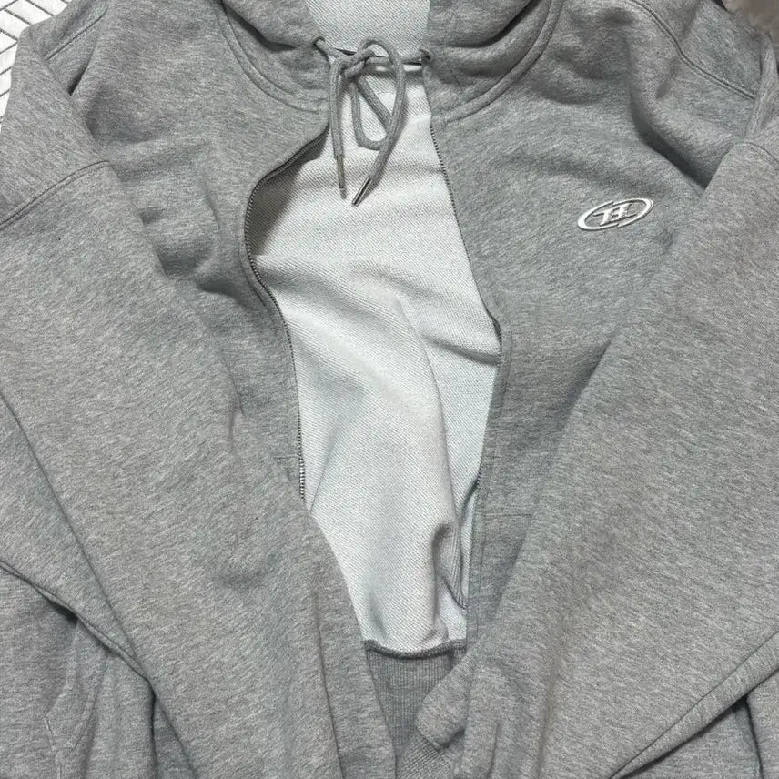 [BUNJANG] Born to Win Chrome B Hooded Zip-up Hoodie Melange Gray / 본투윈 크롬 비 후드집업 멜란지 그레이