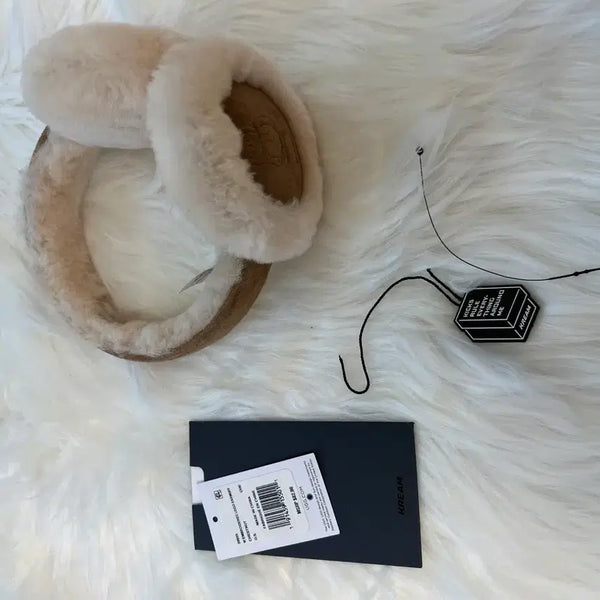 [BUNJANG] UGG Embroidered Logo Earmuffs Chestnut / (옷장 정리) 어그 자수 로고 귀마개 체스트넛