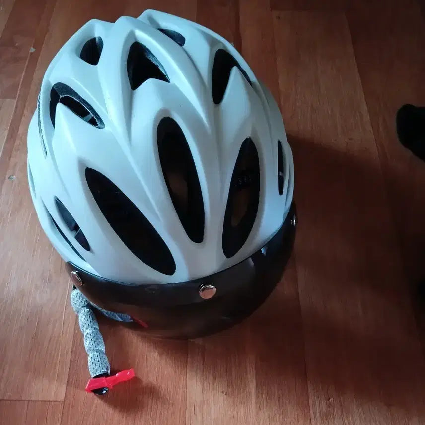 [BUNJANG] Bicycle Helmet White / 안전모 자전거 헬멧 화이트