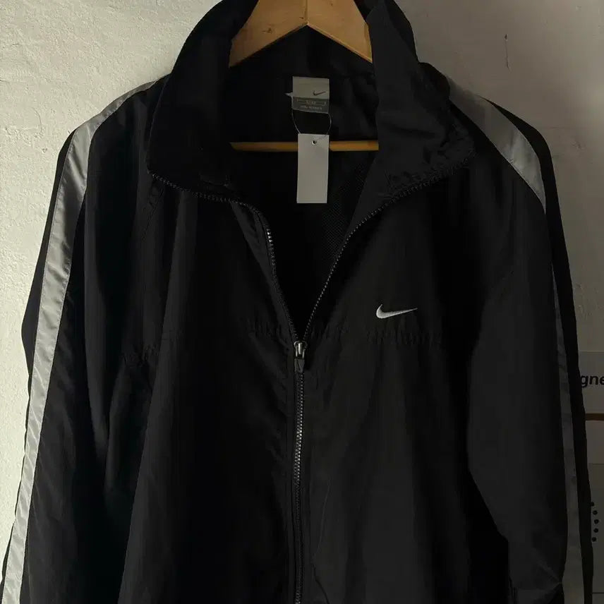 [BUNJANG] Nike Swoosh Windbreaker Jacket / 나이키 스우시 바람막이