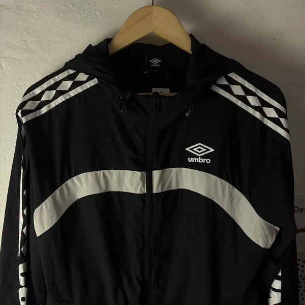 [BUNJANG] Umbro Windbreaker Jacket / 엄브로 바람막이