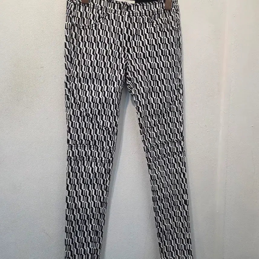[BUNJANG] Second Floor Skinny Pants / 세컨플로워 스키니바지 가62