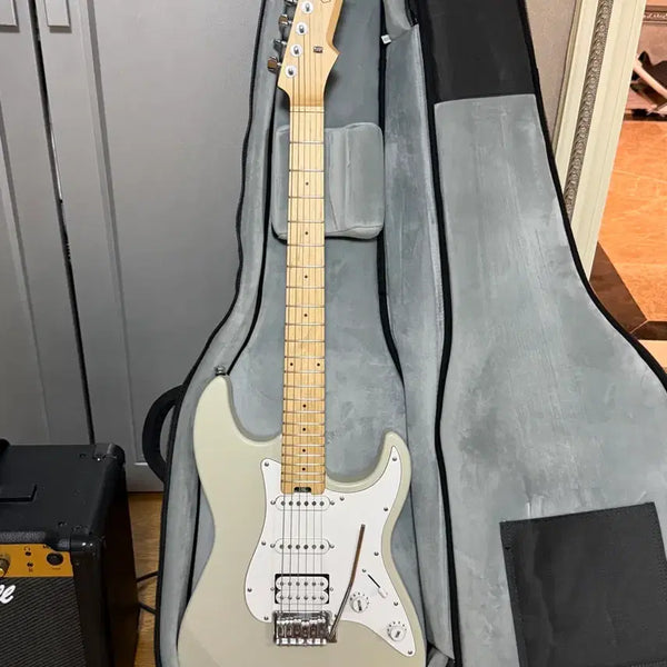 [BUNJANG] HEX Electric Guitar with Case / HEX 일렉트릭 기타 가방포함