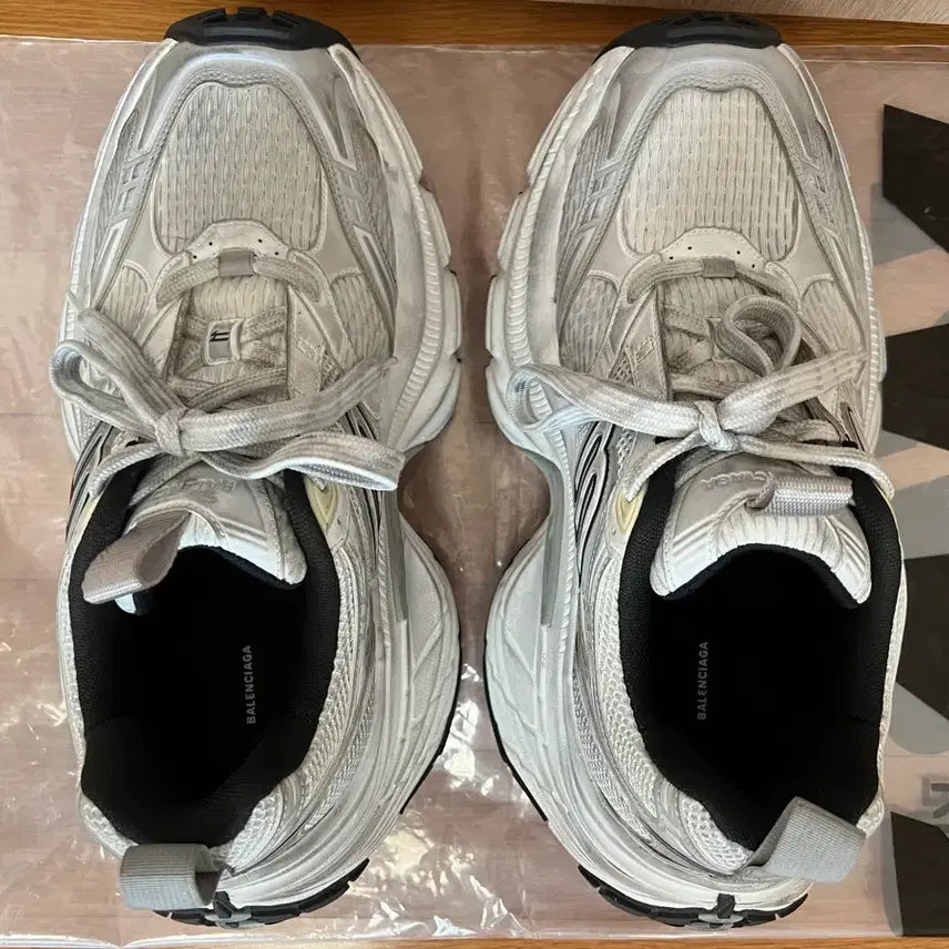 [BUNJANG] Balenciaga 10XL Sneakers White Black Grey Size 42 / 발렌시아가 10XL 스니커즈 (화이트 블랙 그레이) (42 size)