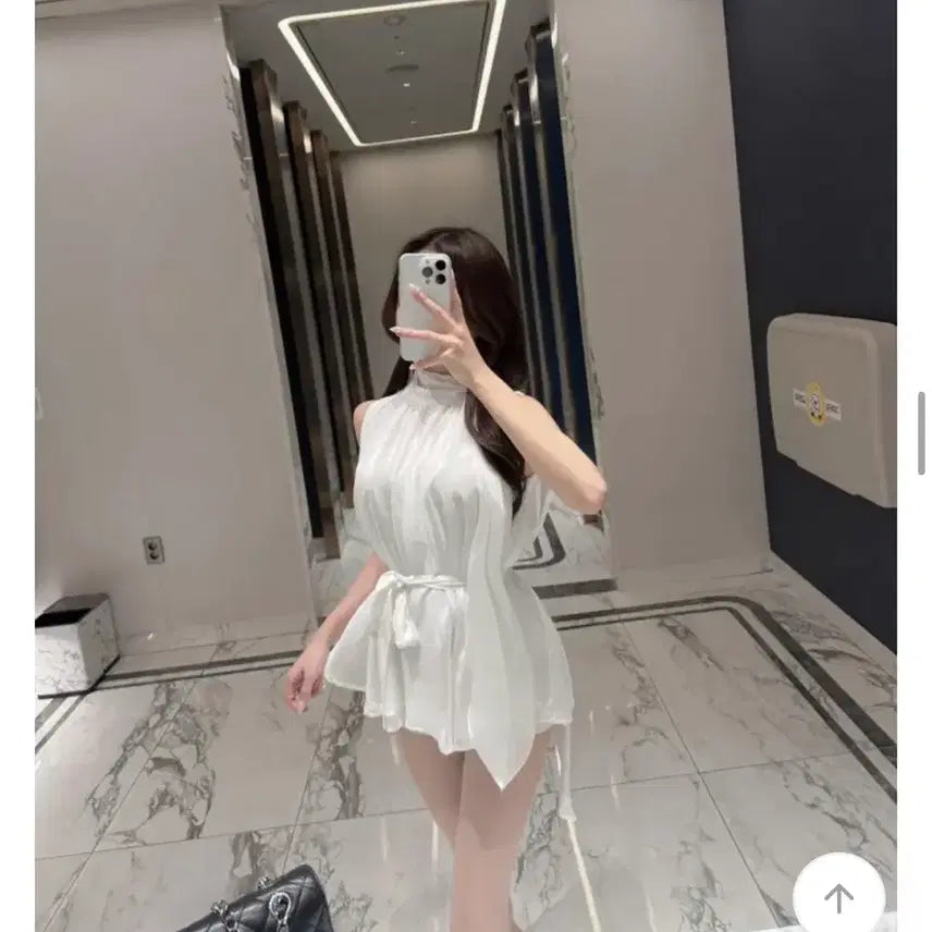 [BUNJANG] Elf Chiffon Tie Blouse Mini Dress / 엘프 쉬폰 타이 블라우스 미니원피스 환승연애 민소매 나시 홀터넥 에이블리 수입의류 예니랑샵