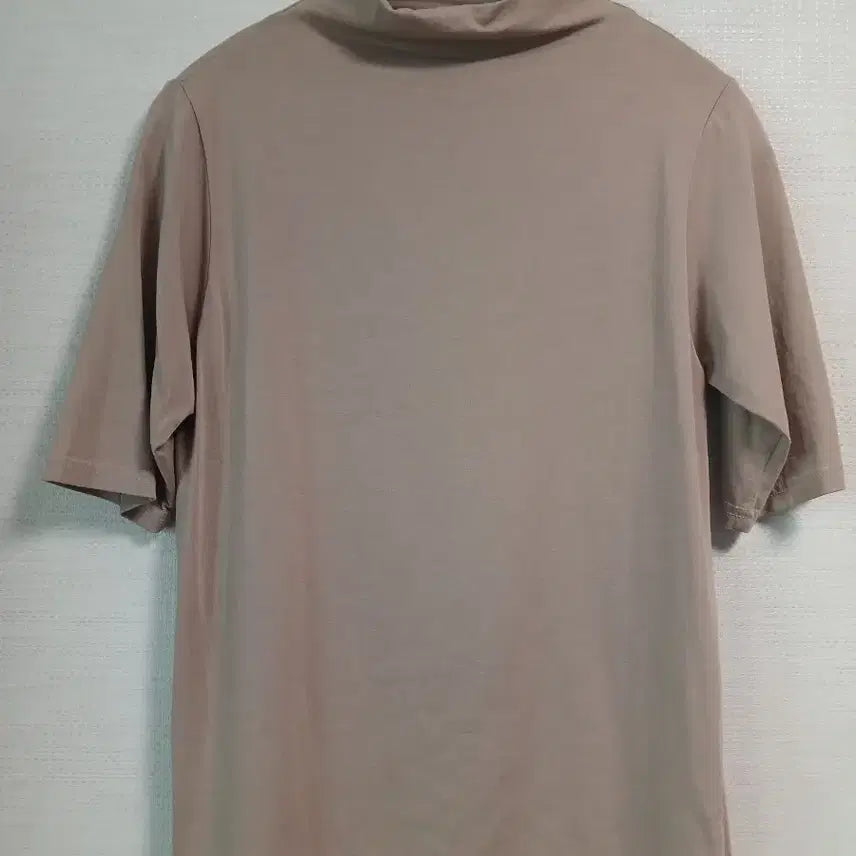 [BUNJANG] Mocca Beige Short-Sleeve Turtleneck T-Shirt / 모카베이지 반팔 목폴라