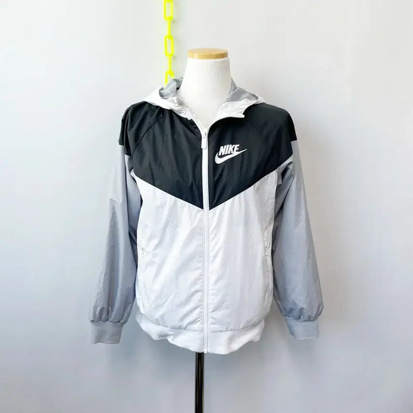 [BUNJANG] Nike Junior Hooded Windbreaker Jacket Size 70 / 나이키 쥬니어 후드 바람막이자켓 70