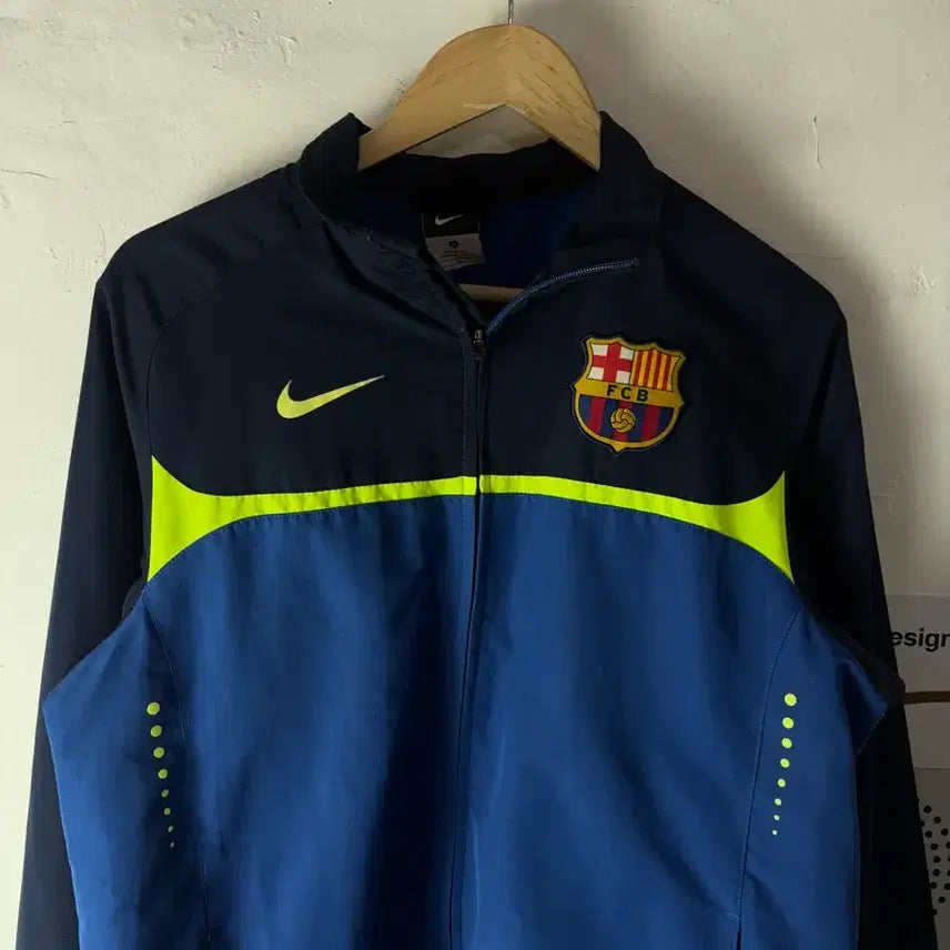 [BUNJANG] Nike Barcelona Windbreaker Jacket / 나이키 바르셀로나 바람막이