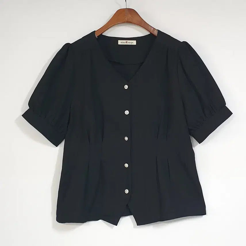 [BUNJANG] Nine Steps Black Pearl Button Blouse (55-66) / 나인스텝스 블랙 블라우스 55-66