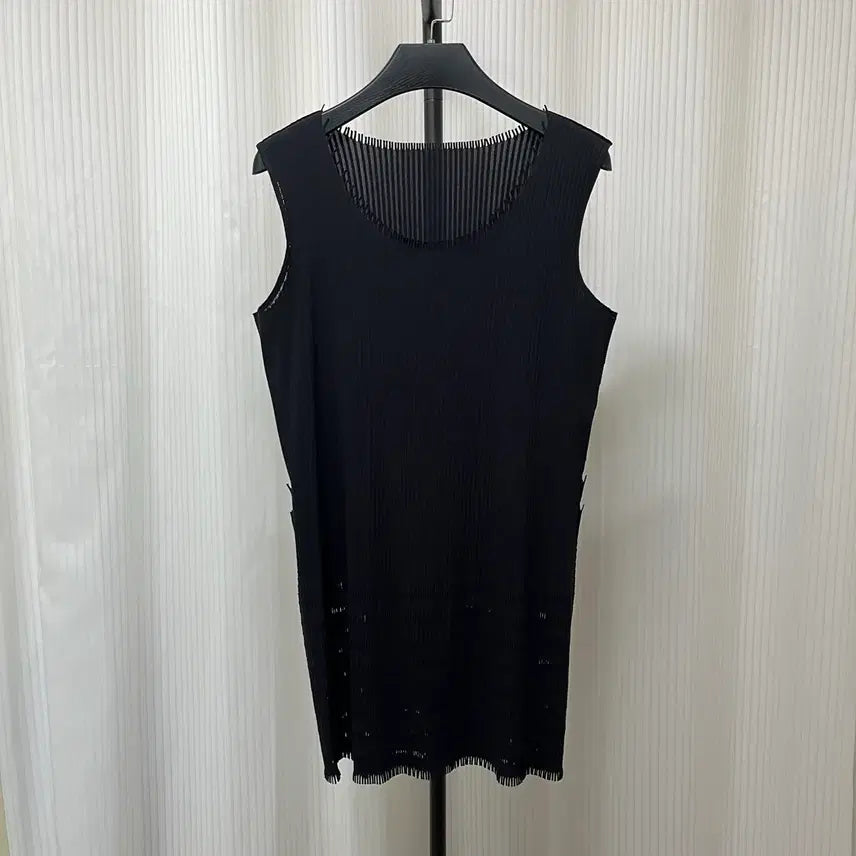 [BUNJANG] Pleats Please Mini Sleeveless Dress Black / 정품 플리츠플리즈 미니 원피스 슬리브리스 이세이미야케