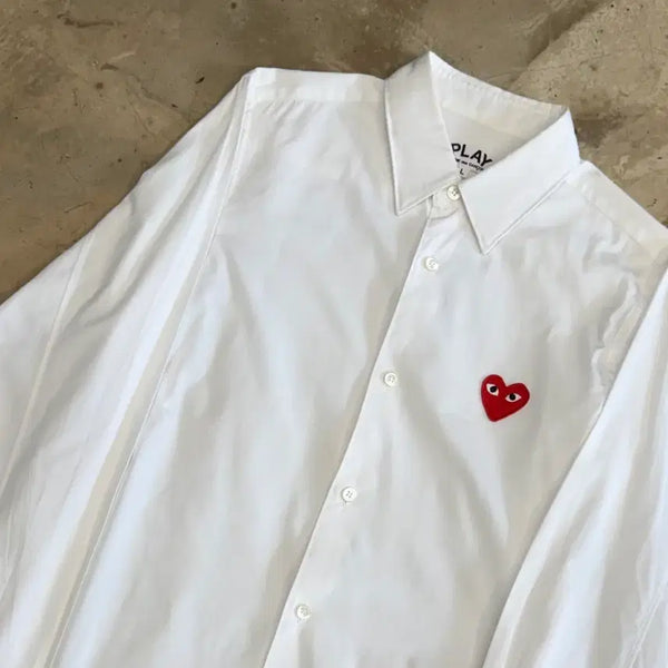 [BUNJANG] Comme des Garçons Red Emblem White Shirt / L 꼼데가르송 레드와펜 화이트 셔츠