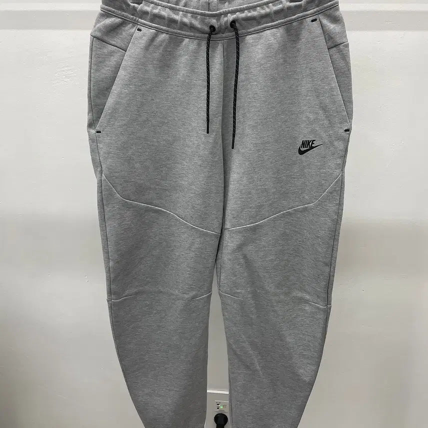 [BUNJANG] Nike Tech Fleece Jogger Pants (Size L, 32-34 inch) / 32인치~34인치)나이키 테크팩 조거 팬츠