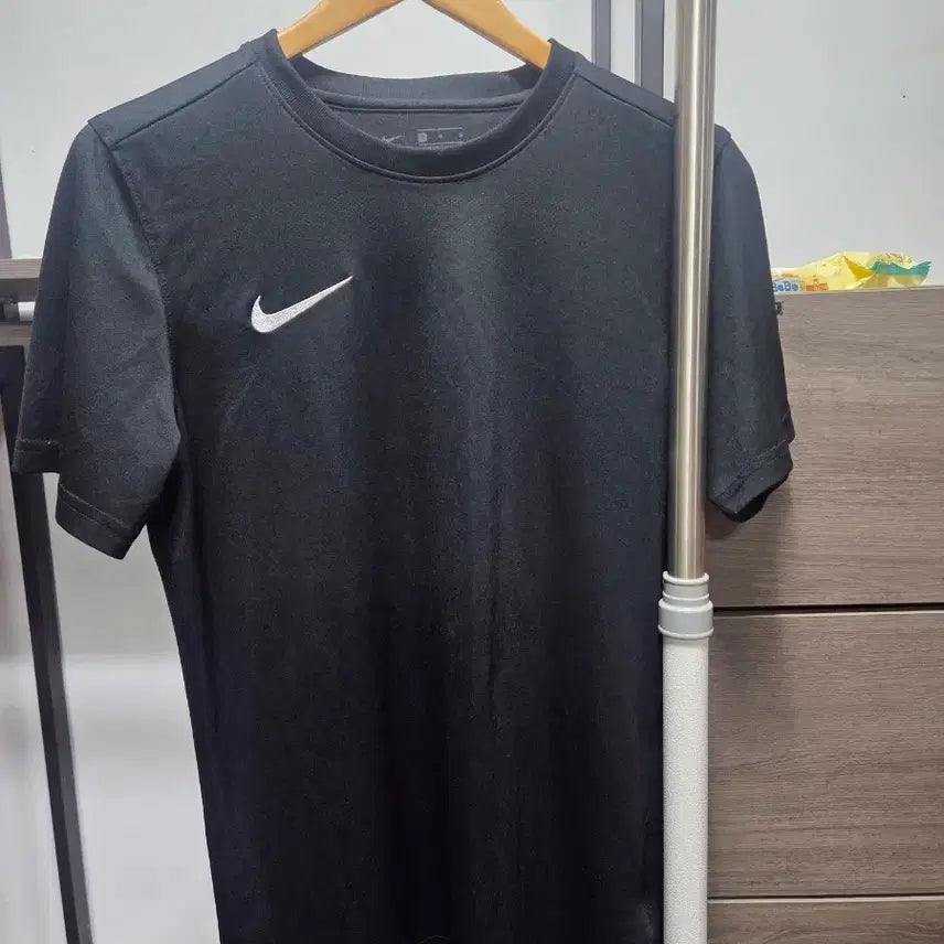 [BUNJANG] Nike Basic Logo T-Shirt Black / 나이키 반팔티 검정