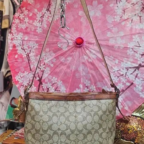 [BUNJANG] Coach Signature Crossbody Bag / 코치 시그니처 크로스백